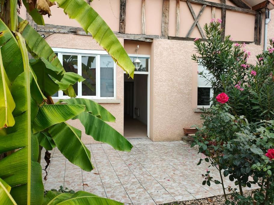 Meuble 3 Etoiles Dans Un Petit Village Du Gers Villecomtal-Sur-Arros Экстерьер фото
