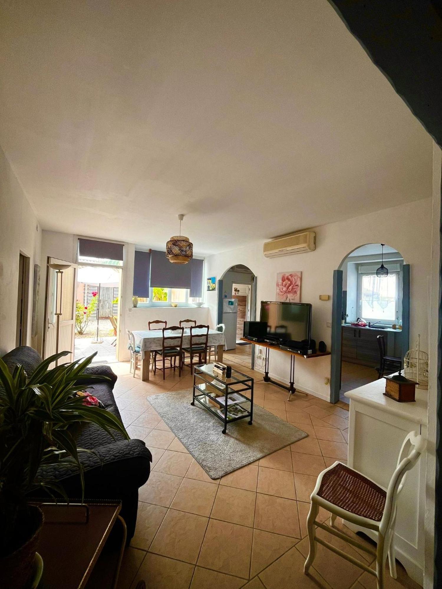 Meuble 3 Etoiles Dans Un Petit Village Du Gers Villecomtal-Sur-Arros Экстерьер фото